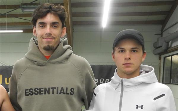 Kim Niethammer (rechts) setzte sich im Finale gegen Eddie Schmidt durch. GB-Foto: Volkmann