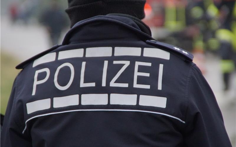 Polizei kontrolliert gut 40 Jugendliche am Bahnhof Kontrollmaßnahmen führte die Polizei am Mittwoch am Herrenberger Bahnhof durch. GB-Foto (Symbolbild): SDMG/Dettenmeyer