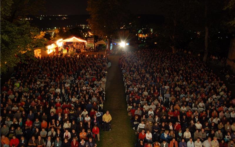 Kulturevent JUKS-Berginale: Vom 10. bis 13. August 1995 zeigten die Organisatoren rund 50 Filme, zusätzlich gab es unterschiedlichste Kleinkunst-Angebote – es war der Vorreiter zum heutigen Sommernachtskino.GB-Repro: gb