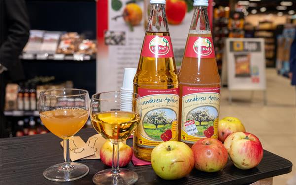 Landkreis-Apfelsaft: Naturschutz in flüssiger Form