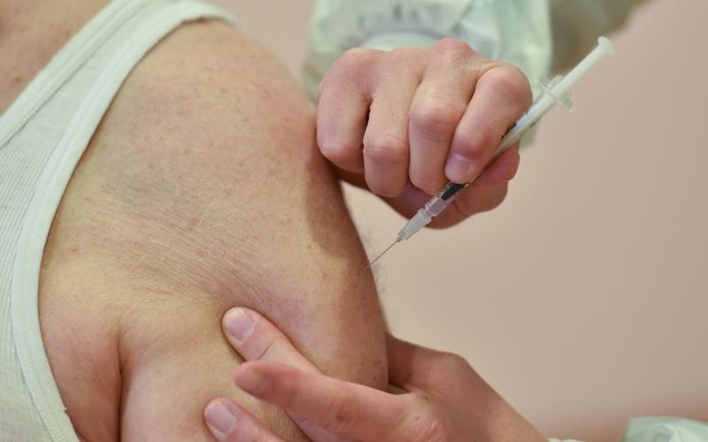 Landrat bittet Minister Lucha, Hausärzte in Impfgeschehen einzubinden Landrat Bernhard appelliert an den Gesundheitsminister, Impfungen gegen Covid-19 auch bei Hausärzten zuzulassen GB-Foto (Archiv): Vecsey