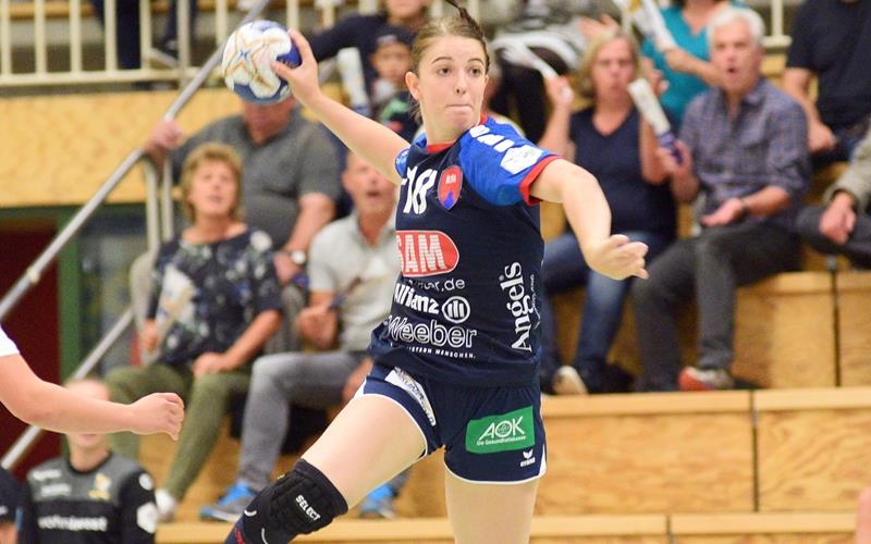 H2Ku-Frauen gewinnen in Wuppertal Lea Neubrander war erneut die beste Herrenberger Torschützin GB-Foto (Archiv): Eibner