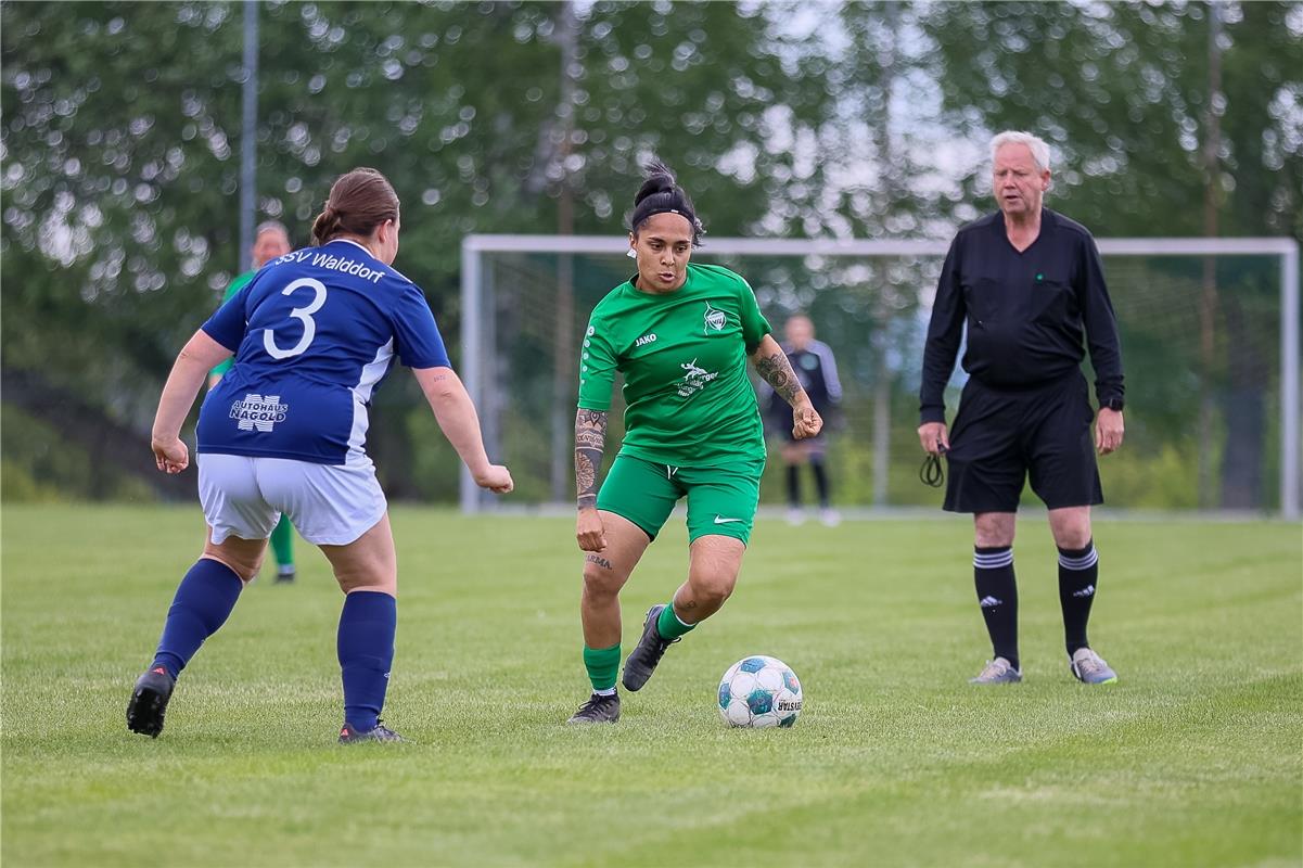 Lea Thieme (SSV Walddorf #03), Melodie Kutzner (VfL Herrenberg II #09)  SSV Wald...