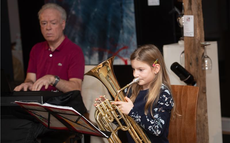 Lina Legnavsky und Elenko Simeonov sorgten für den musikalischen Rahmen bei der Spendengala. GB-Foto: Schmidt