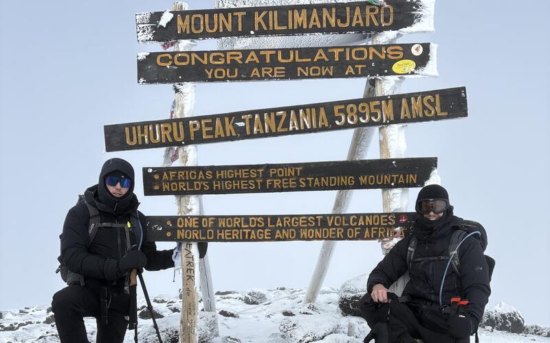 Lukas und Fabian Schnaidt sind nach tagelanger Wanderung am Ziel ihrer Träume angekommen. GB-Fotos