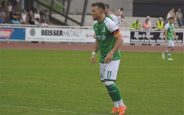Maichingens Kapitän Michael Klauß steuerte zwei Treffer zum 4:2-Erfolg beim 1. FC Heiningen bei. GB-Foto: Zvizdiç