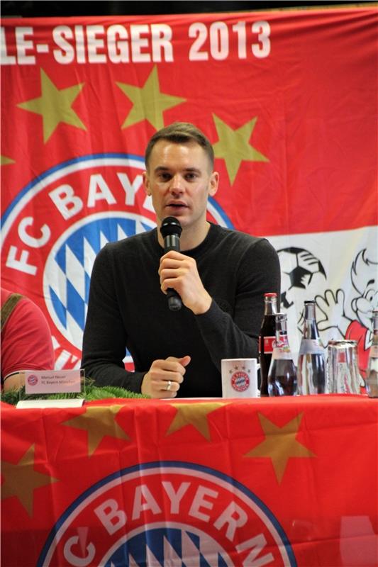 Manuel Neuer beim FC Bayern München Fanclub Gäubazis