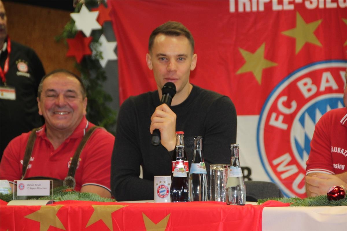 Manuel Neuer beim FC Bayern München Fanclub Gäubazis