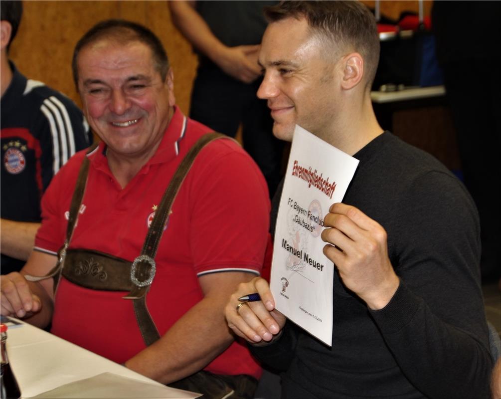 Manuel Neuer beim FC Bayern München Fanclub Gäubazis