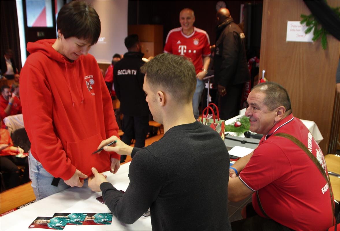 Manuel Neuer beim FC Bayern München Fanclub Gäubazis