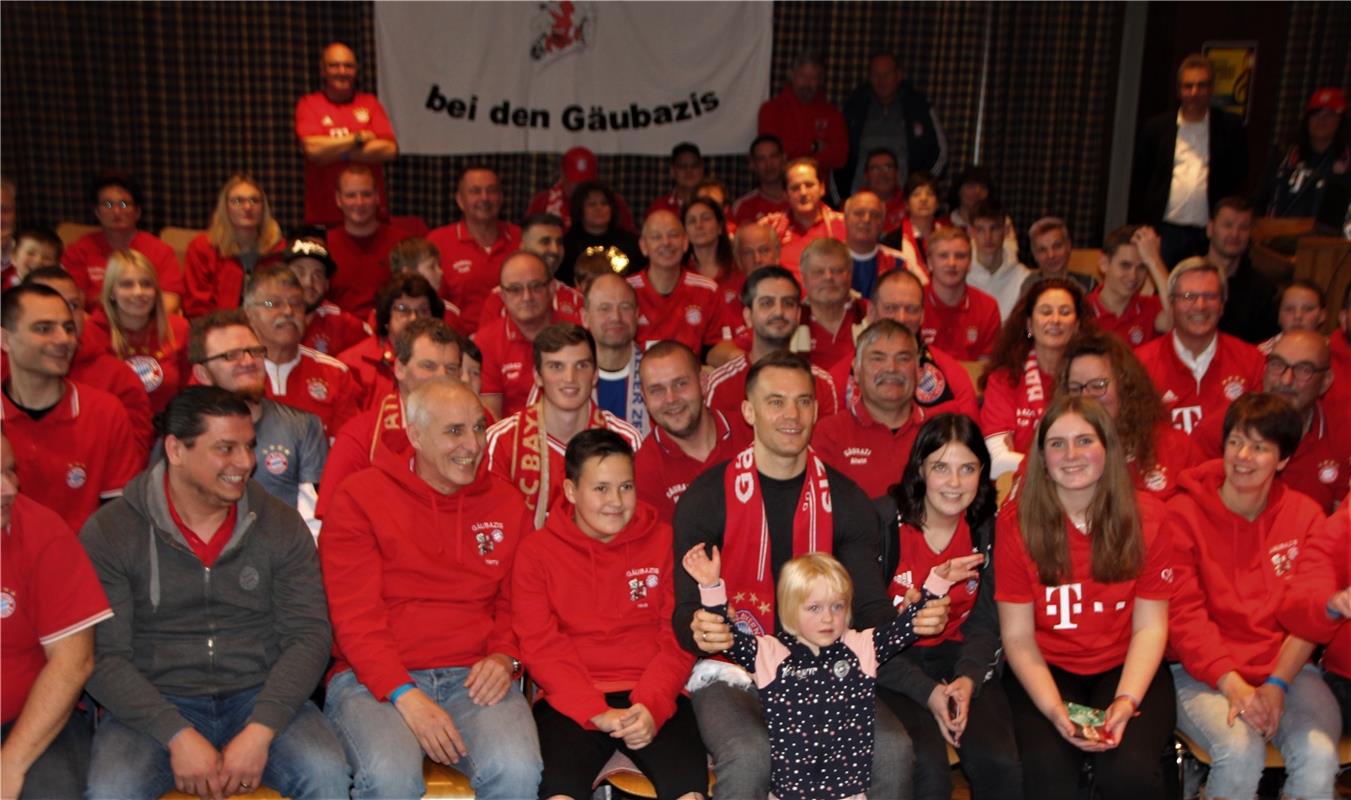 Manuel Neuer beim FC Bayern München Fanclub Gäubazis