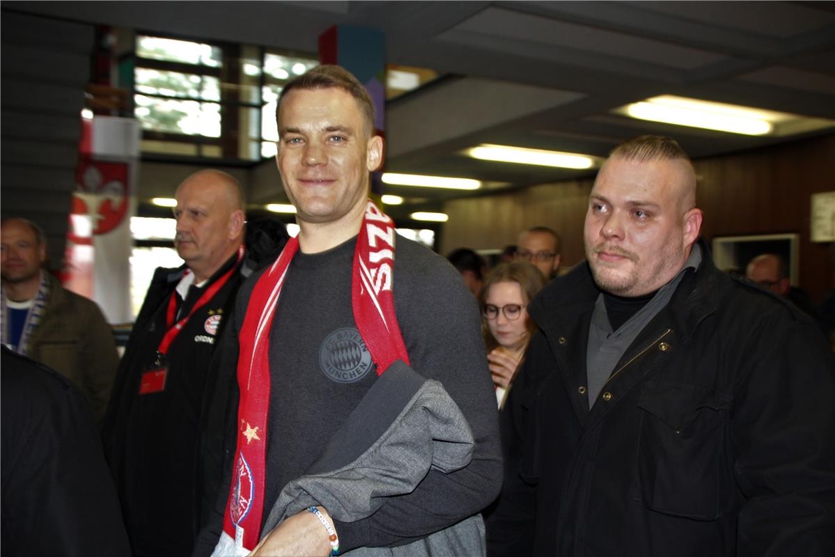 Manuel Neuer beim FC Bayern München Fanclub Gäubazis