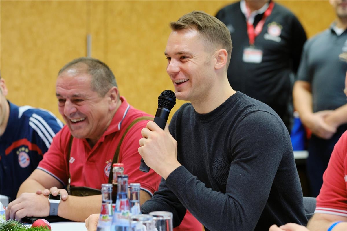 Manuel Neuer beim FC Bayern München Fanclub Gäubazis  Herrenberg Kuppingen / 1.1...