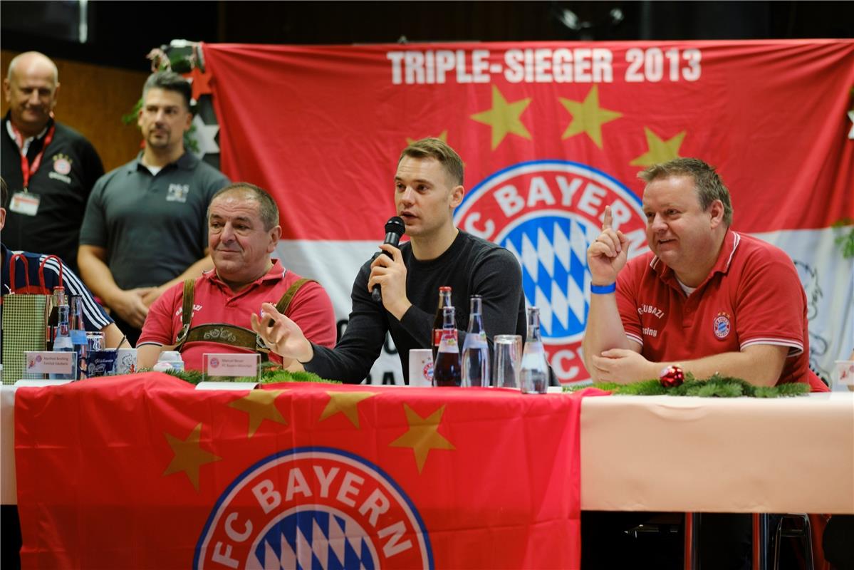 Manuel Neuer beim FC Bayern München Fanclub Gäubazis  Herrenberg Kuppingen / 1.1...