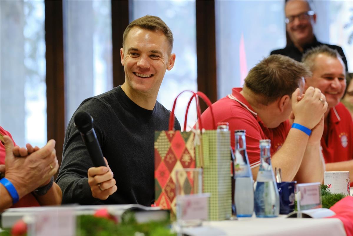 Manuel Neuer beim FC Bayern München Fanclub Gäubazis  Herrenberg Kuppingen / 1.1...