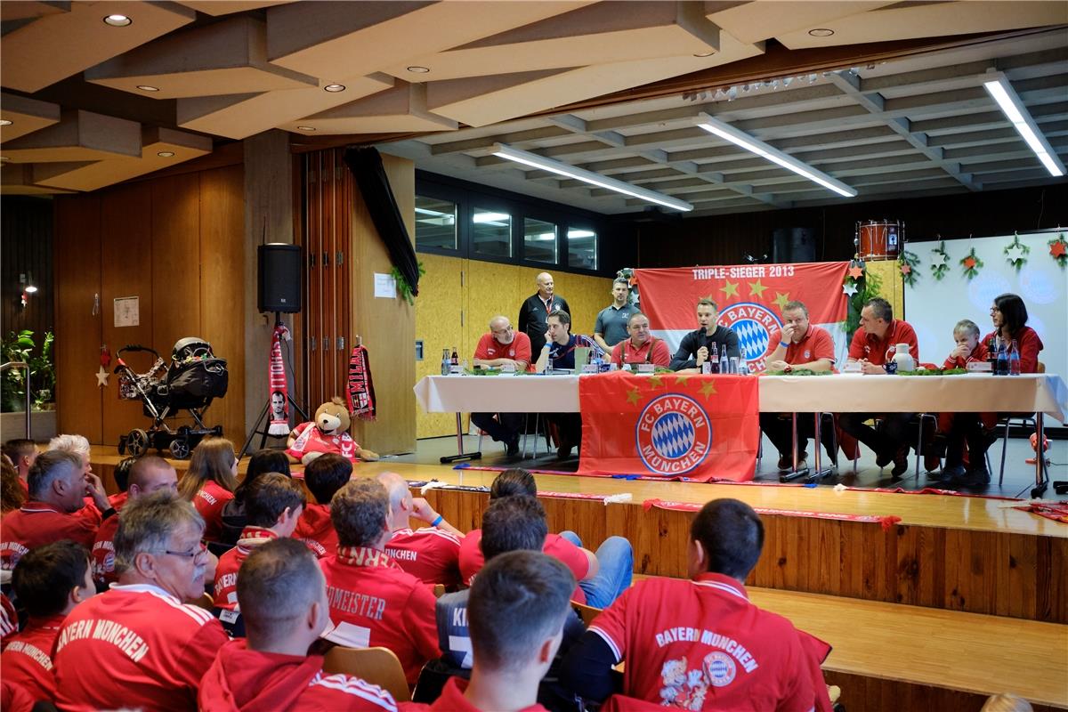 Manuel Neuer beim FC Bayern München Fanclub Gäubazis  Herrenberg Kuppingen / 1.1...