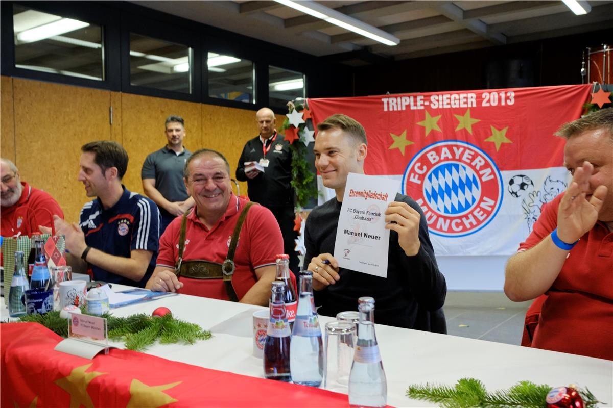 Manuel Neuer beim FC Bayern München Fanclub Gäubazis  Herrenberg Kuppingen / 1.1...