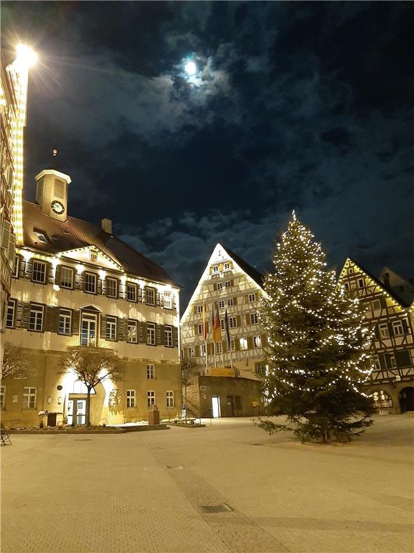 Manuela Sebastian  stieß auf diese "märchenhafte Adventsstimmung" auf dem Heimwe...