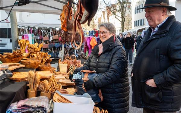 Margit und Wolfgang Maurer auf dem Krämermarkt in HerrenbergGB-Foto: Vecsey