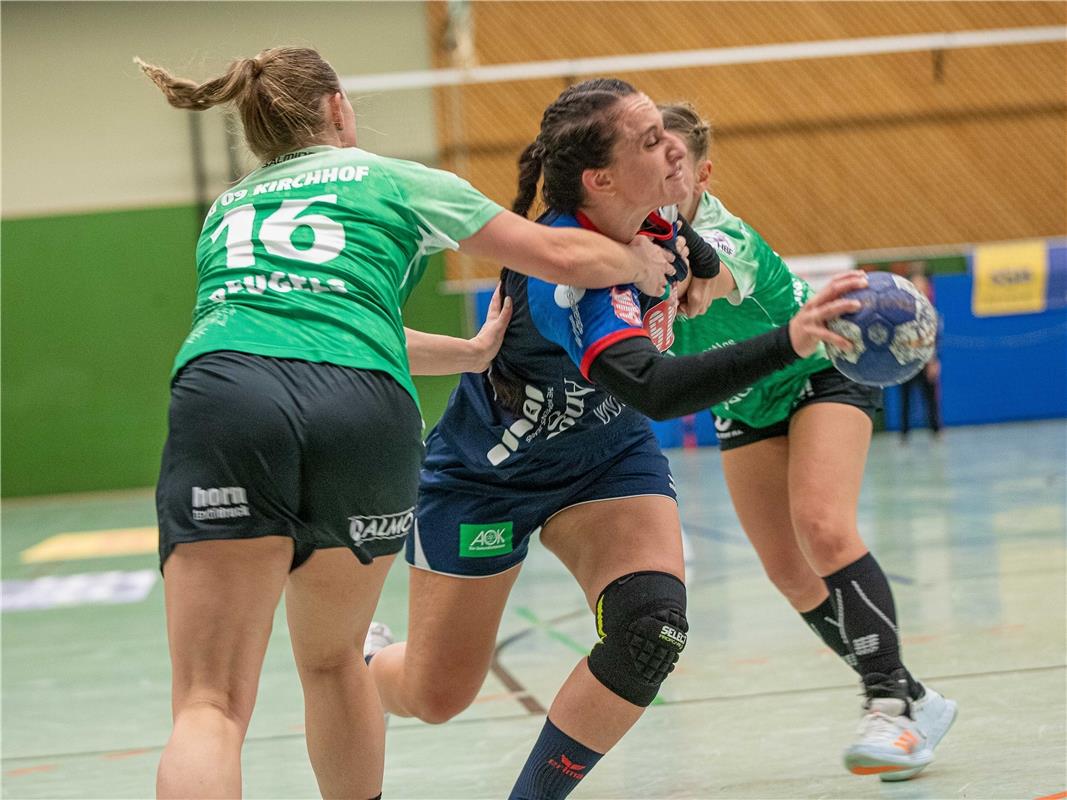 Mariel Beugels (SG Kirchhof 09 #16) und Carolin Tuc (SG H2Ku Herrenberg #07), SG...