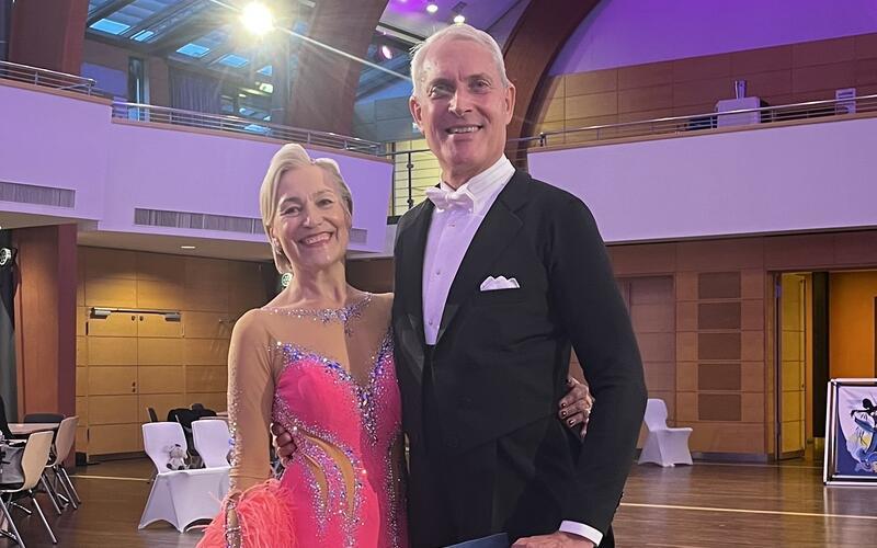 Marion und Wolfgang Müller freuen sich über den Aufstieg in die A-Klasse. GB-Foto: gb