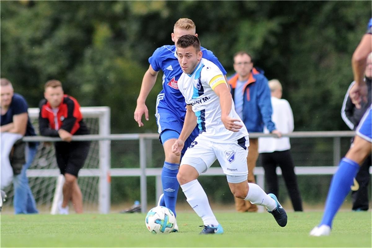 Marius Kunde (FSV 08 Bissingen #16)  Fussball, Maenner, Verbandspokal 2.Runde, 1...