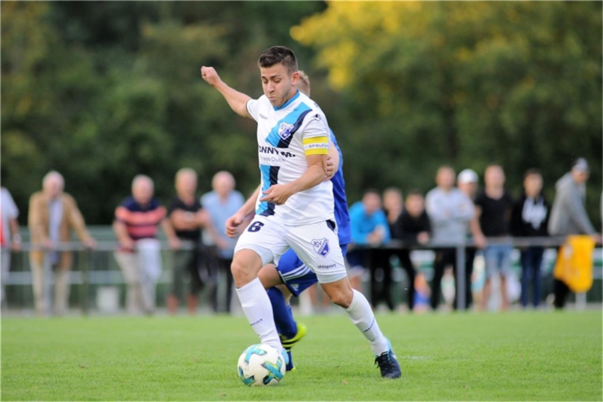 Marius Kunde (FSV 08 Bissingen #16)  Fussball, Maenner, Verbandspokal 2.Runde, 1...