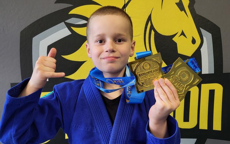 Mark Bauer-Engels ist in diesem Frühjahr in Dublin bei den IBJJF European Kids erneut Europameister geworden. GB-Foto: Stadthagen