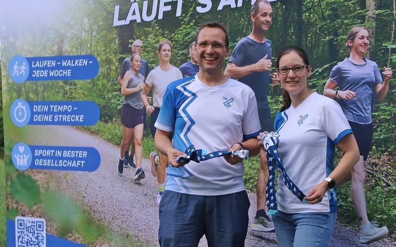 Markus Renschler und Anika Kaschner haben als Projektverantwortliche das neue Vereinslogo entwickelt.GB-Foto: gb