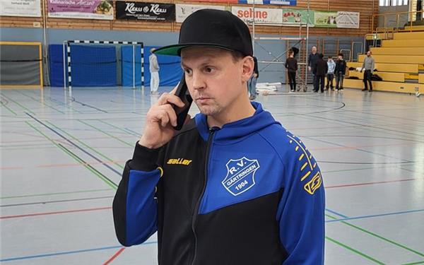 Markus Schäfer: Letzte organisatorische Dinge am Freitag, bevor heute das sportliche Geschehen in den Fokus rückt. GB-Foto: gb