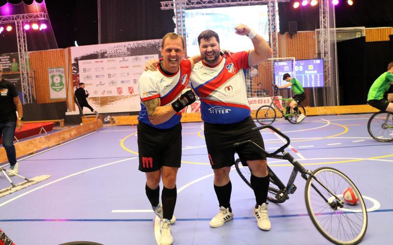 Markus Schäfer (links) und Kevin Seeber haben sich den Traum vom Aufstieg erfüllt. GB-Foto: Schwarz