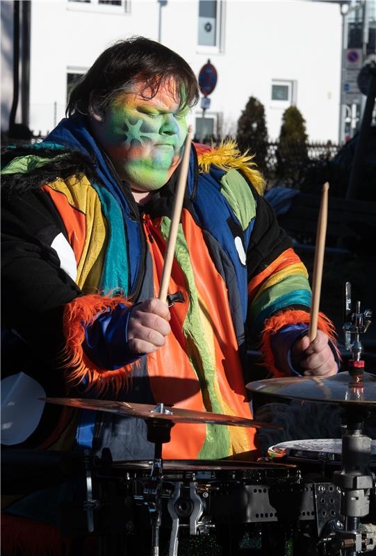 Maskenabstauben Fasnet in Gärtringen 1 / 2020 Foto: Schmidt