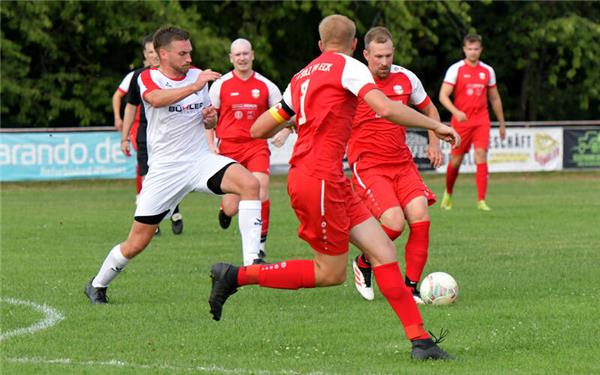 Matthias Schultheiß (am Ball) war der Mann des Tages. GB-Foto: Holom