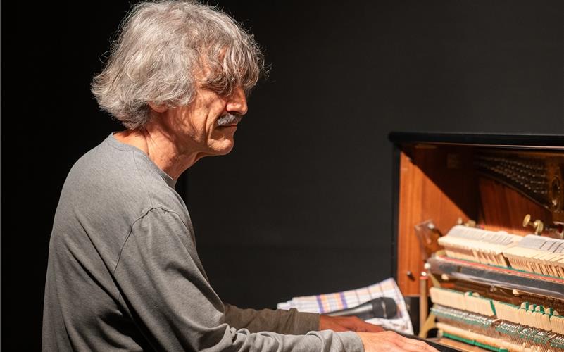 Meister am Piano: Thomas Scheytt. GB-Foto: Vecsey