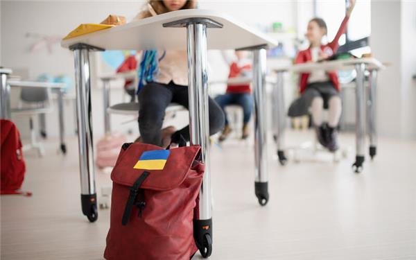 Menschen aus der Ukraine tun sich leichter mit der Integration.GB-Foto (Symbolbild): Halfpoint/stock.adobe.com