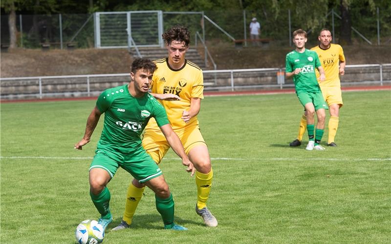 Mika Kennke (vorne): „Ich komme über die Zweikämpfe ins Spiel.“ GB-Foto: Schmidt