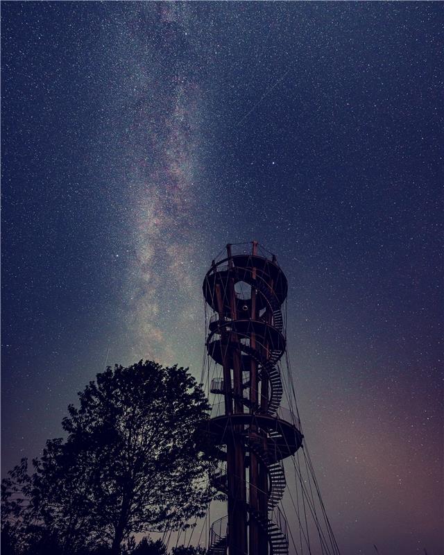 Milchstraße im September über dem Schönbuchturm.  Von Monika Suhm aus Gärtringen...