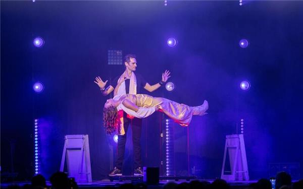 Mit 15 Jahren entdeckte Julius Frack die Welt der Magie für sich – 2009 wurde er Weltmeister. GB-Fotos