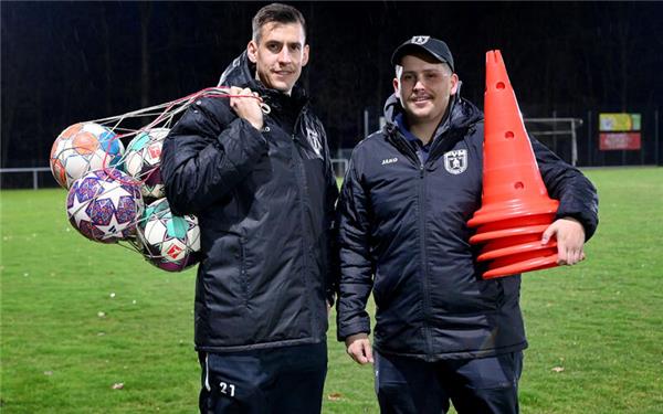 Mit großem Engagement gehen Sami Manaf (rechts) und Tobias Kußmaul ihre erweiterte Aufgabe beim FVM an. GB-Foto: Holom