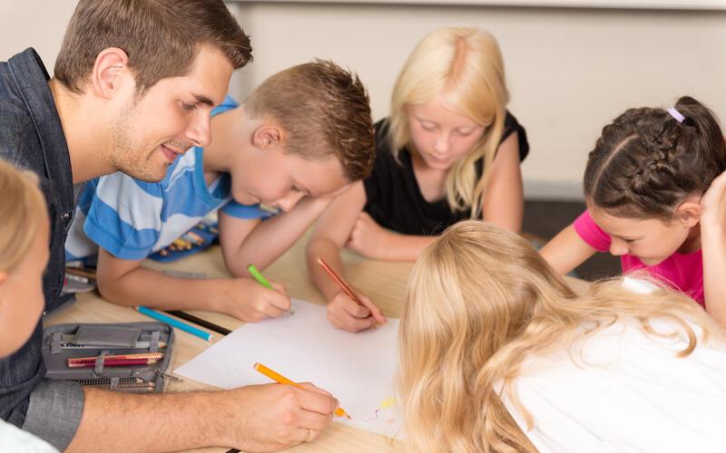 Mit welchem Modell soll in Mötzingen ab kommenden Sommer der vom Bund beschlossene Rechtsanspruch auf Ganztagsbetreuung erfüllt werden? GB-Foto (Symbolbild): Christian Schwier – stock.adobe.com