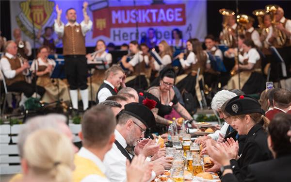 Musik, Essen, Trinken, Geselligkeit: Die Musiktage waren eine runde Sache. GB-Foto: Schmidt