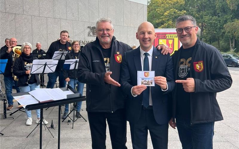 Musikverein Gärtringen gibt Platzkonzert in Berlin