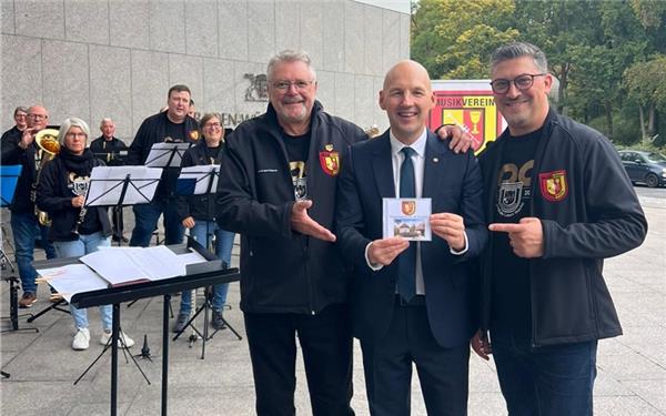 Musikverein Gärtringen gibt Platzkonzert in Berlin