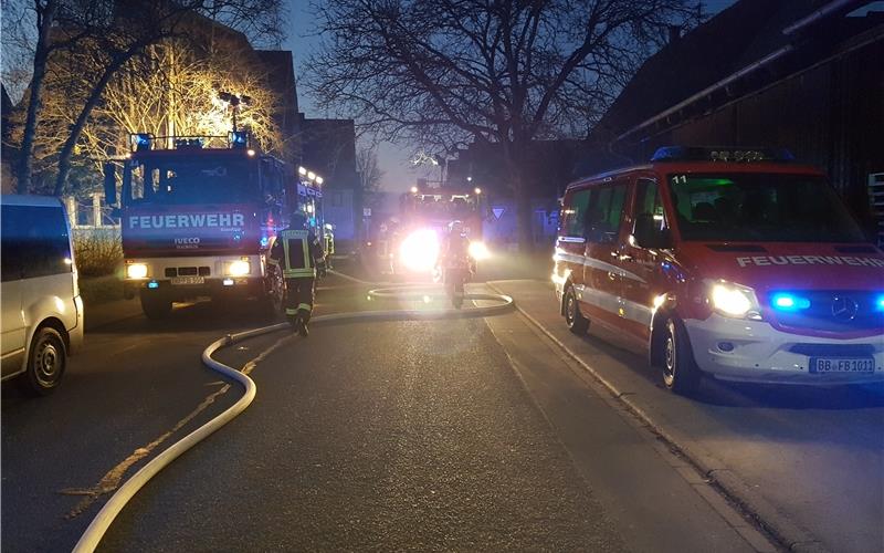 Nach Schweißarbeiten muss die Feuerwehr ausrücken