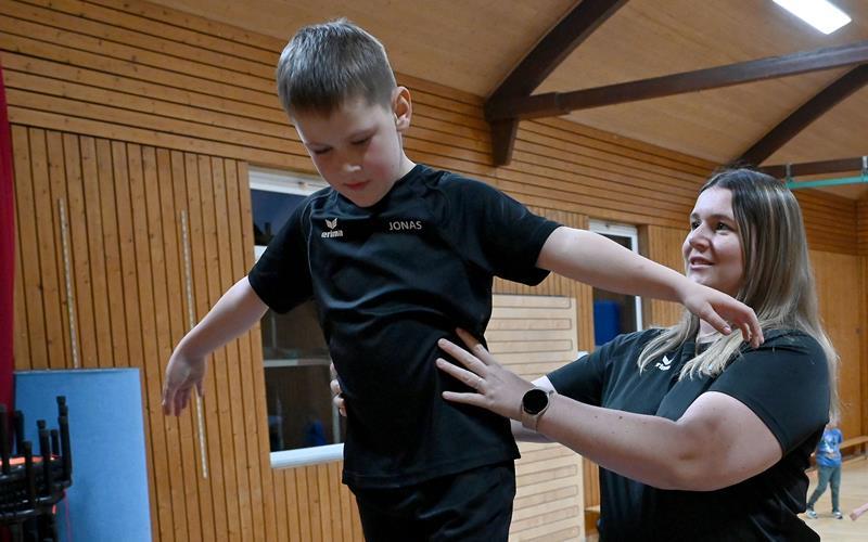 Nadine Barth liebt die Arbeit mit den Turn-Kindern. GB-Foto: Holom