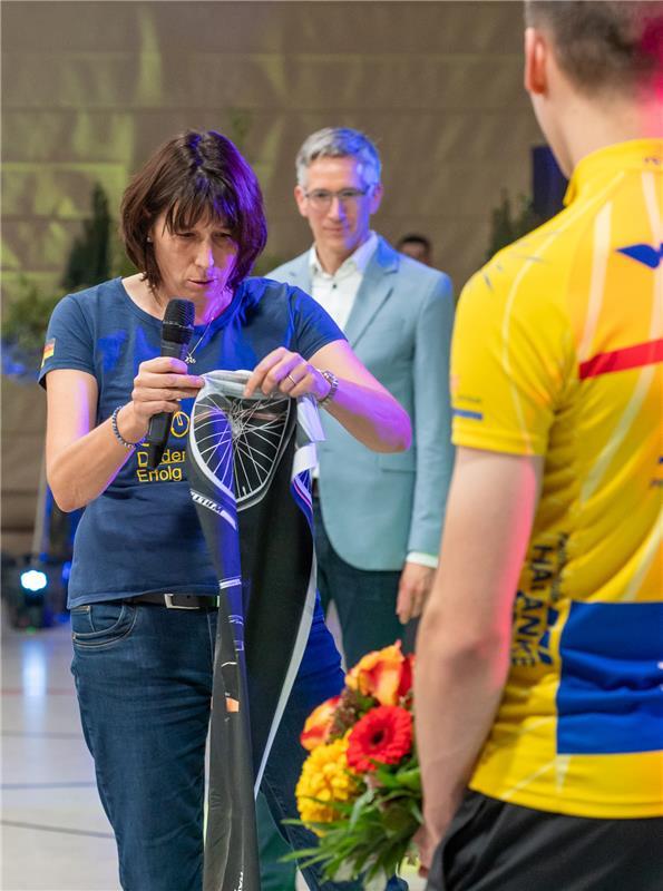 Nebringen, Hermann-Wolf-Halle, Kunstradfahren-Weltcup, Abschiedsvorstellung von ...
