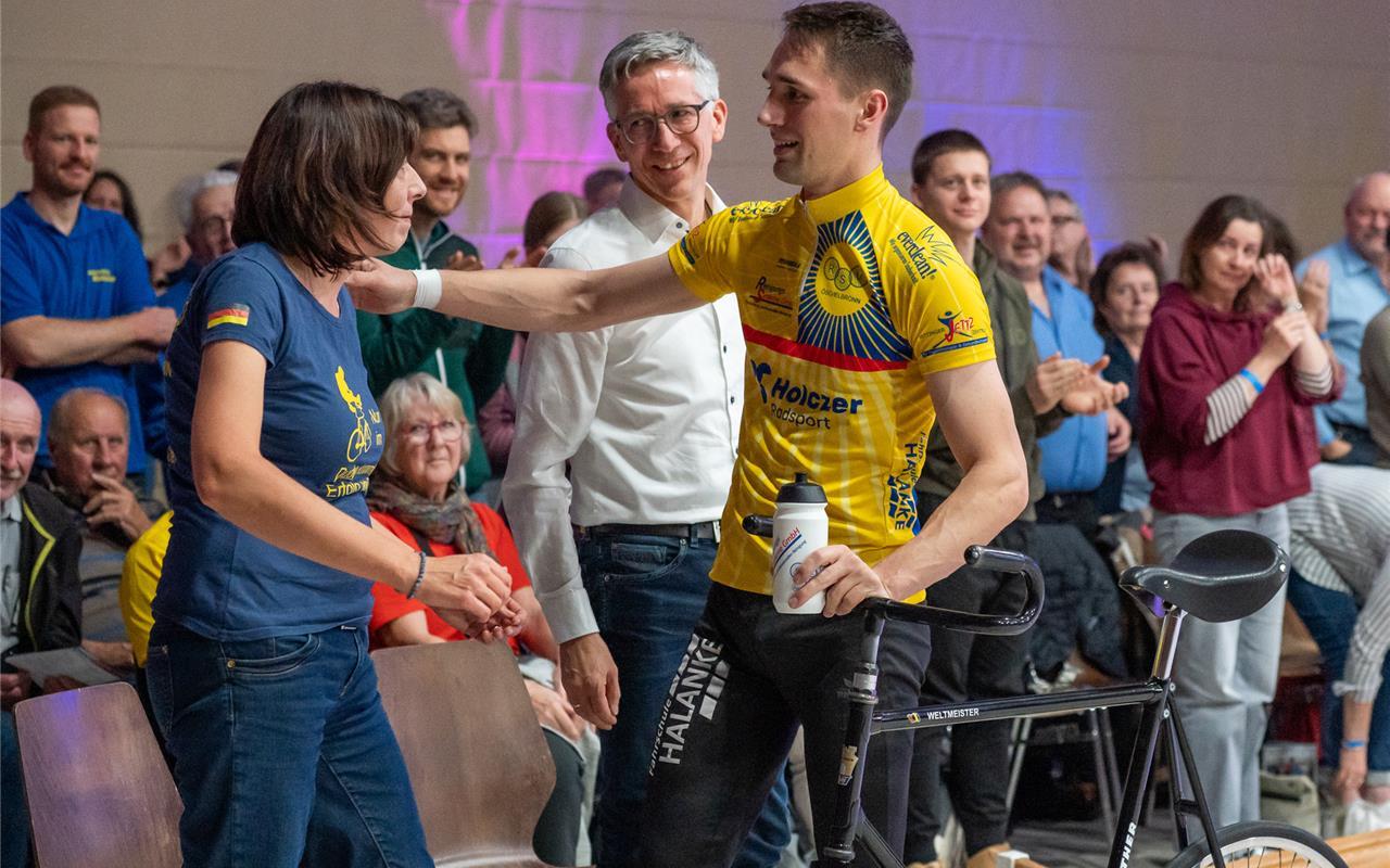 Nebringen, Hermann-Wolf-Halle, Kunstradfahren-Weltcup, Abschiedsvorstellung von ...