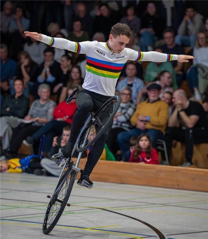 Nebringen, Hermann-Wolf-Halle, Kunstradfahren-Weltcup, Abschiedsvorstellung von ...