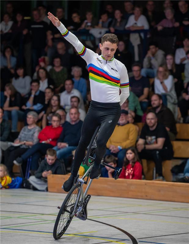 Nebringen, Hermann-Wolf-Halle, Kunstradfahren-Weltcup, Abschiedsvorstellung von ...