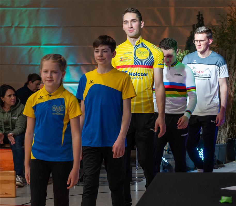 Nebringen, Hermann-Wolf-Halle, Kunstradfahren-Weltcup, Abschiedsvorstellung von ...